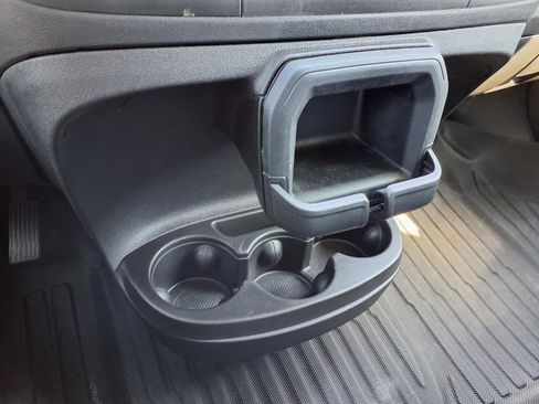 Used 2025 RAM ProMaster 2500 FWD image 11