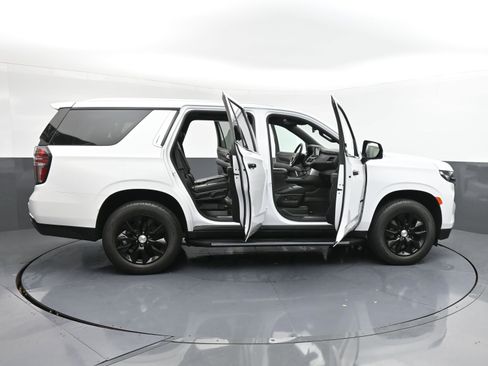 Used 2023 Chevrolet Tahoe LT w/ Luxury Package AWD/4WD image 45