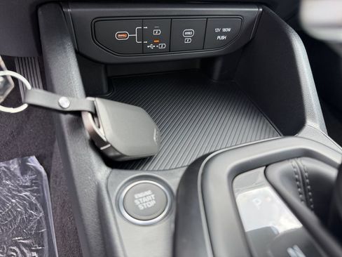 New 2026 Kia K4 FWD image 28