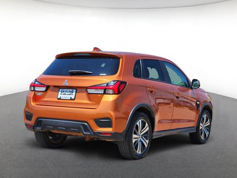 Used 2025 Mitsubishi Outlander Sport ES AWD/4WD image 3