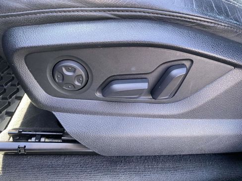 Used 2017 Audi Q7 3.0T Premium w/ Towing Package image 17