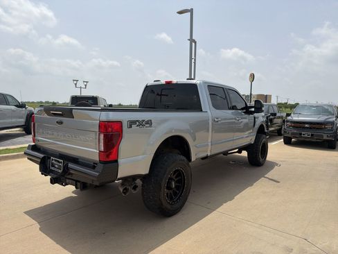 Used 2022 Ford F250 Lariat w/ Lariat Ultimate Package AWD/4WD image 6