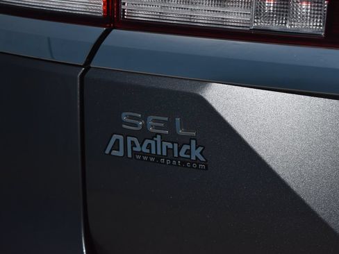 Used 2024 Volkswagen Atlas SEL AWD/4WD image 32