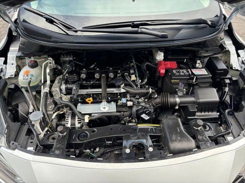 Used 2025 Nissan Versa SV FWD image 30