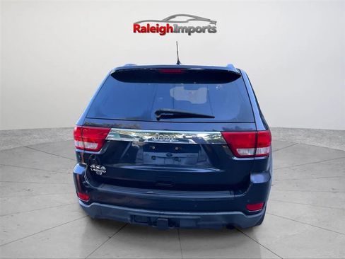 Used 2011 Jeep Grand Cherokee Laredo AWD/4WD image 8