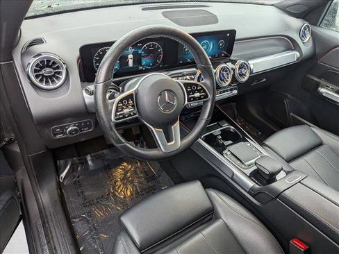 Certified 2022 Mercedes-Benz GLB 250 4MATIC image 10