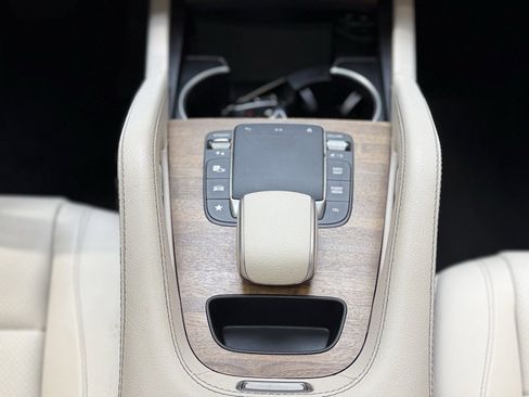 Used 2022 Mercedes-Benz GLE 350 4MATIC image 24