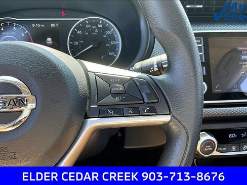 Used 2018 Nissan Kicks SV FWD image 20
