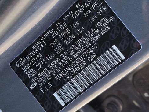 Certified 2024 Hyundai Elantra SEL FWD image 36