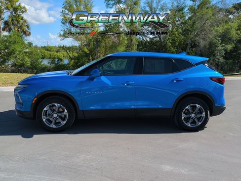 Used 2025 Chevrolet Blazer LT AWD/4WD image 7