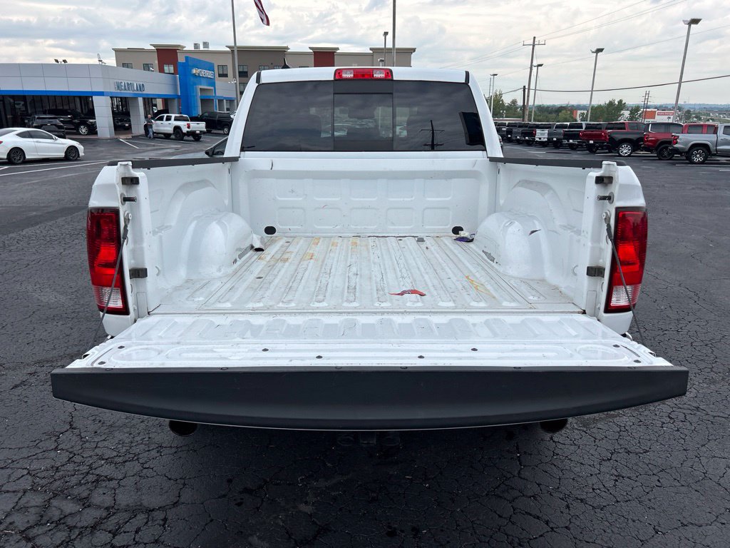 Used 2019 RAM 1500 Classic SLT AWD/4WD image 28