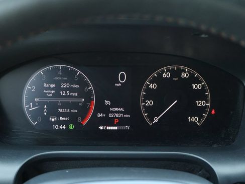 Certified 2025 Honda HR-V Sport image 27