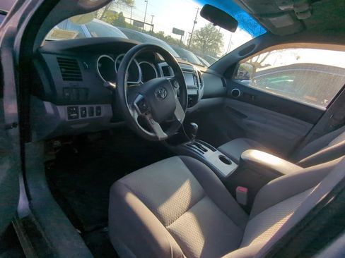 Used 2015 Toyota Tacoma 4x4 Access Cab V6 w/ SR5 Package image 8