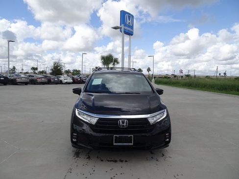 Certified 2023 Honda Odyssey Elite image 2
