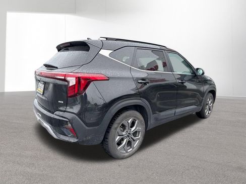 Used 2024 Kia Seltos S AWD/4WD image 5