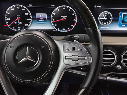 Used 2018 Mercedes-Benz S 560 4MATIC Sedan image 31
