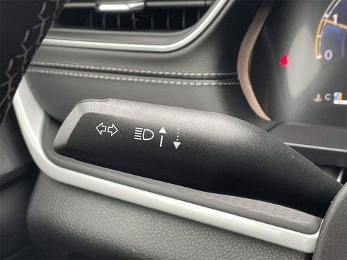 New 2025 Jeep Grand Cherokee Laredo w/ Luxury Tech Group I image 37