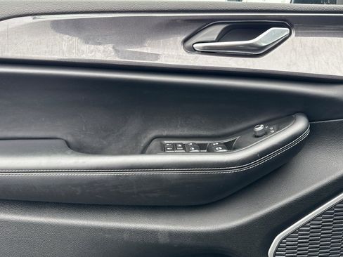 Used 2021 Jeep Grand Cherokee L Laredo w/ Luxury Tech Group I image 11