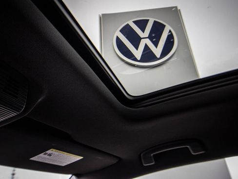 Used 2026 Volkswagen Atlas Cross Sport SE FWD image 46