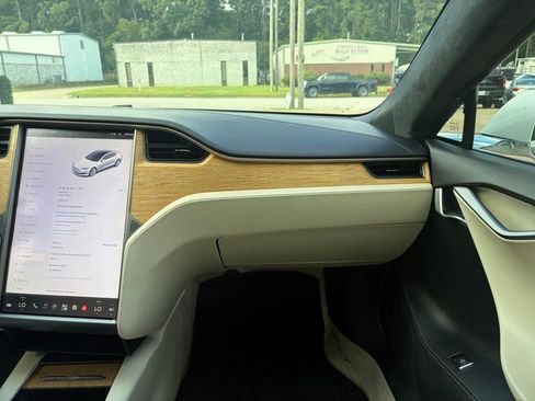 Used 2019 Tesla Model S Performance AWD/4WD image 27