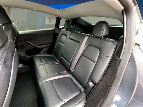 Used 2023 Tesla Model Y Long Range image 7
