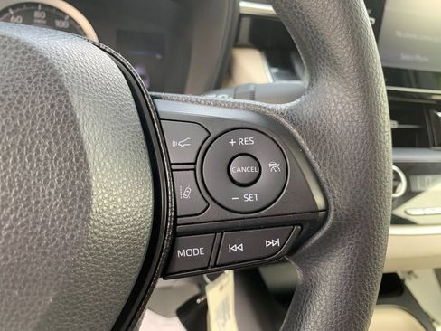 Used 2021 Toyota Corolla LE w/ Carpet Mat Package (TMS) FWD image 27
