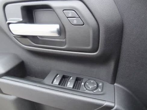 Used 2024 Chevrolet Silverado 1500 Custom image 14