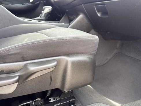 Used 2024 Chevrolet Malibu LS image 25