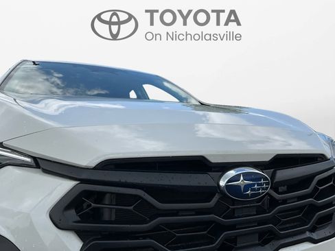 Used 2025 Subaru Crosstrek 2.0i AWD/4WD image 18