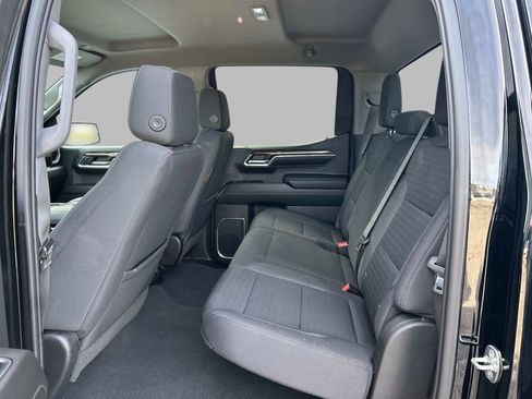 Used 2023 Chevrolet Silverado 1500 LT image 12