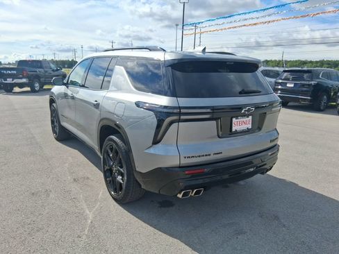 Used 2024 Chevrolet Traverse RS w/ LPO, Floor Liner Package AWD/4WD image 9