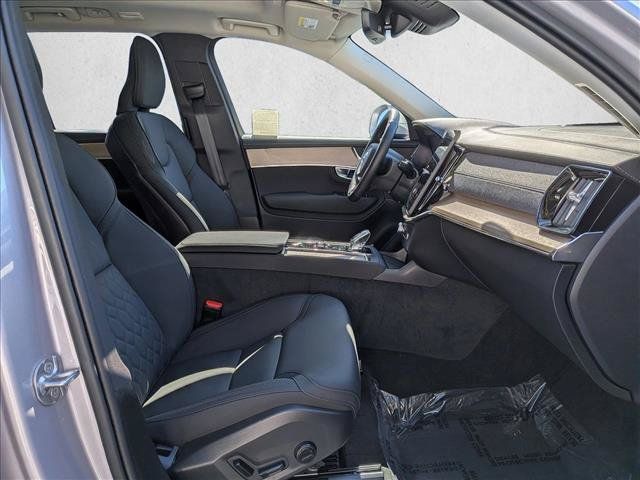 Certified 2026 Volvo XC90 B5 Plus w/ Protection Package AWD/4WD image 24
