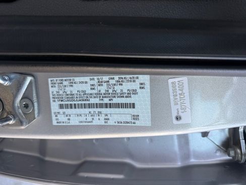Used 2018 Ford Escape SE FWD image 23
