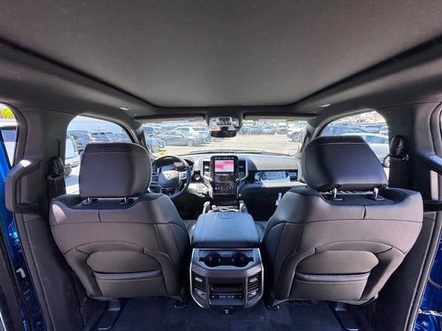 New 2026 RAM 1500 Laramie AWD/4WD image 24