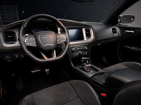 Used 2023 Dodge Charger Scat Pack RWD image 2