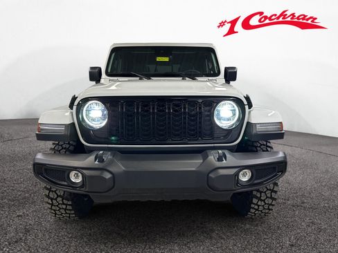 Used 2025 Jeep Gladiator Willys image 32