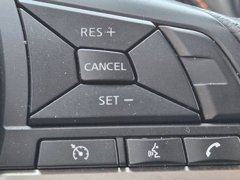 Used 2020 Nissan Kicks SR FWD image 19