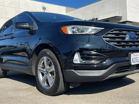 Used 2021 Ford Edge SEL w/ Convenience Package image 5