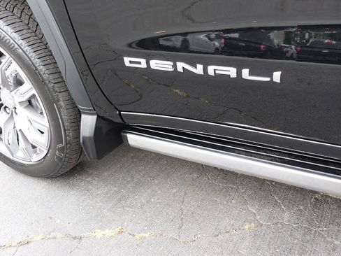 Used 2023 GMC Sierra 1500 Denali w/ Denali Reserve Package AWD/4WD image 14