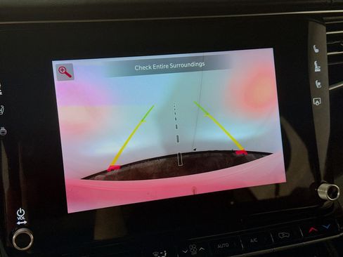 Used 2022 Jeep Wagoneer Series III w/ Premium Group I image 3