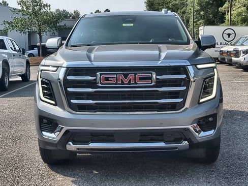 New 2026 GMC Yukon Elevation w/ Elevation Premium Package AWD/4WD image 3