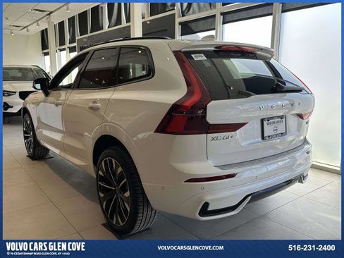 New 2026 Volvo XC60 T8 Ultra w/ Protection Package Premier image 4