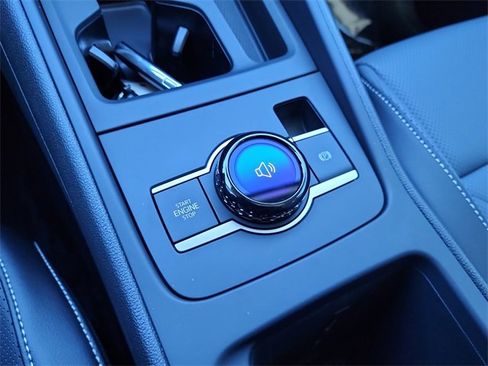 New 2025 Volkswagen Tiguan SE image 21