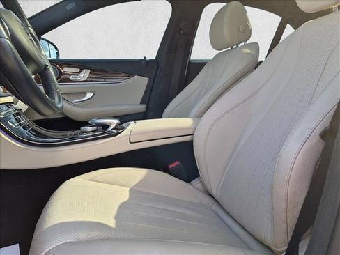 Used 2018 Mercedes-Benz E 300 image 17