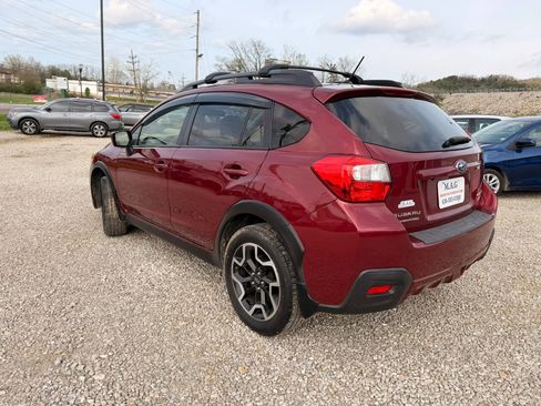 Used 2017 Subaru Crosstrek 2.0i Premium AWD/4WD image 3