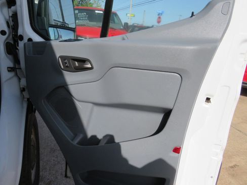 Used 2017 Ford Transit 250 130 Low Roof RWD image 18