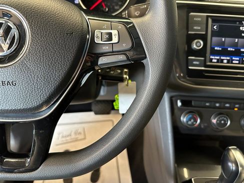 Used 2021 Volkswagen Tiguan S image 12