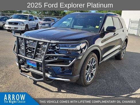 Used 2025 Ford Explorer Platinum w/ Ultimate Package AWD/4WD image 4