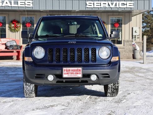 Used 2016 Jeep Patriot Latitude image 2