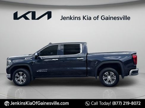 Used 2025 GMC Sierra 1500 SLT AWD/4WD image 7